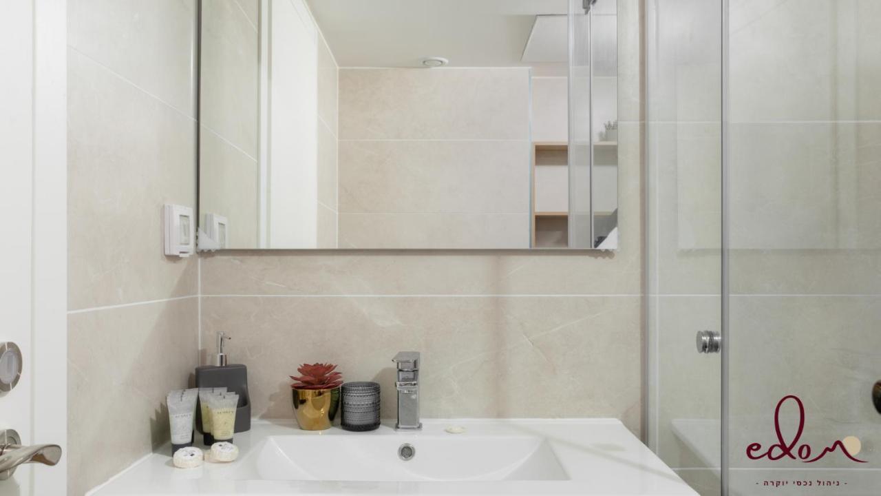 Appartamento Luxury Living 100 Meter From The - By Edom